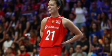 Beyza Arıcı hangi takımlarda oynadı hangi takımda oynuyor aslen nereli burcu ne?