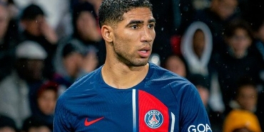 Eşref Hakimi aslen nereli hangi takımda oynuyor hangi takımlarda oynadı kaç gol attı?