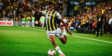 Jayden Oosterwolde hangi takımlarda oynadı hangi takımdan geldi aslen nereli kaç gol attı?