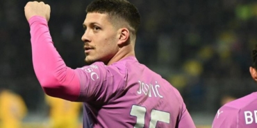 Luka Jovic aslen nereli toplam kaç gol attı hangi takımda oynuyor hangi takımlarda oynadı?