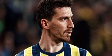 Mert Hakan Yandaş aslen nereli hangi takımlarda oynadı kaç gol attı hangi takımdan geldi?