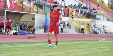 Muhammed Gümüşkaya hangi takımlarda oynadı aslen nereli kaç gol attı hangi takımdan geldi?