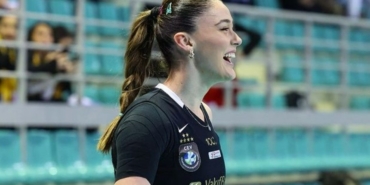 Zehra Güneş hangi takımlarda oynadı hangi takımda oynuyor aslen nereli burcu ne?