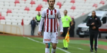 Abdulkadir Parmak hangi takımlarda oynadı aslen nereli kaç gol attı hangi takımda oynuyor?