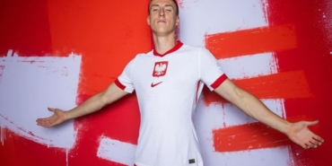 Adam Buksa toplam kaç gol attı aslen nereli hangi takımda oynuyor hangi takımlarda oynadı?