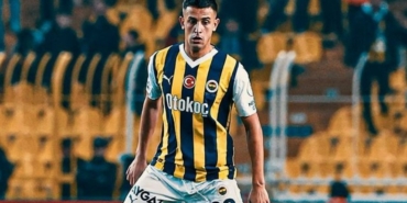 Bartuğ Elmaz hangi takımlarda oynadı hangi takımda oynuyor kaç gol attı aslen nereli?