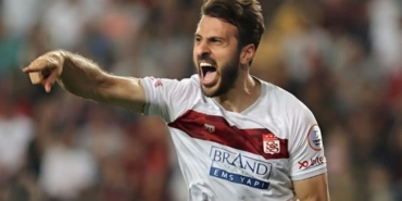 Caner Osmanpaşa hangi takımlarda oynadı hangi takımda oynuyor aslen nereli kaç gol attı?