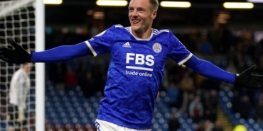 Futbolda Devam: Jamie Vardy, Leicester City ile Bir Yıl Daha!