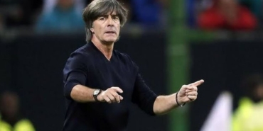 Joachim Löw hangi takımları çalıştırdı hangi takımlarda oynadı aldığı kupalar aslen nereli?