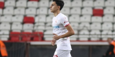 Mevlüthan Ekelik hangi takımlarda oynadı aslen nereli hangi takımdan geldi kaç gol attı?