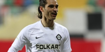 Futbolcu Murat Akça hangi takımlarda oynadı aslen nereli hangi takımda oynuyor kaç gol attı?