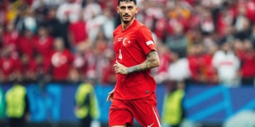 Samet Akaydın hangi takımda oynuyor aslen nereli hangi takımlarda oynadı kaç gol attı?