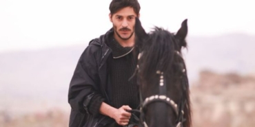 Uğur Yıldıran aslen nereli burcu ne evli mi eşi sevgilisi kim hangi dizilerde filmlerde oynadı?