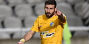 Yeoryos Efrem hangi takımda oynuyor hangi takımlarda oynadı kaç gol attı aslen nereli?