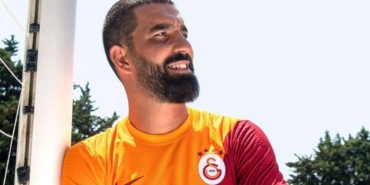 Arda Turan toplam kaç gol attı aslen nereli hangi takımlarda oynadı hangi takımı çalıştırıyor?