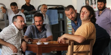 Çakallarla Dans 2 Hastasıyız Dede nerede çekildi hangi kanalda oynuyor gişe hasılatı oyuncu kadrosu