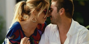 Romantik Komedi filmi nerede çekildi hangi kanalda oynuyor konusu ne zaman çekildi oyuncu kadrosu