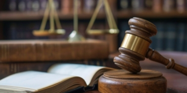 İzmir'in Konak İlçesinde Silahlı Çatışmanın Ardından Gelen Şok: Masum Vatandaş Asılsız İddialardan Aklanarak Beraat Etti