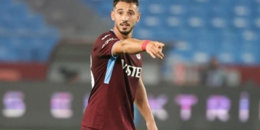 Arif Boşluk aslen nereli hangi takımdan geldi hangi takımlarda oynadı toplam kaç gol attı?