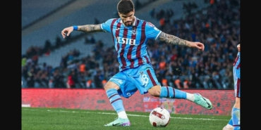 Eren Elmalı aslen nereli hangi takımdan geldi toplam kaç gol attı hangi takımlarda oynadı?