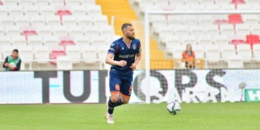 Leo Duarte aslen nereli hangi takımdan geldi hangi takımlarda oynadı toplam kaç gol attı?