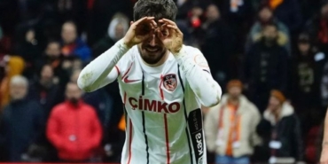 Arda Kızıldağ aslen nereli hangi takımdan geldi hangi takımlarda oynadı toplam kaç gol attı?