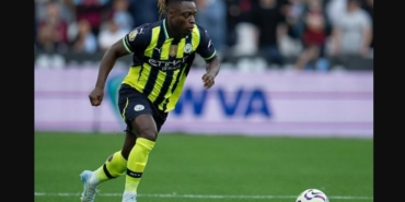 Jeremy Doku aslen nereli toplam kaç gol attı hangi takımdan geldi hangi takımlarda oynadı?