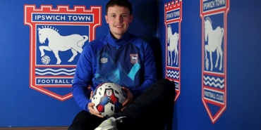 Nathan Broadhead toplam kaç gol attı hangi takımlarda oynadı aslen nereli hangi takımda oynuyor?