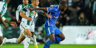 Riechedly Bazoer aslen nereli toplam kaç gol attı hangi takımdan geldi hangi takımlarda oynadı?