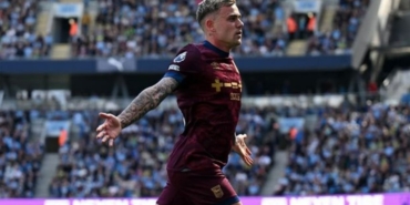 Sammie Szmodics kaç gol attı hangi takımda oynuyor hangi takımlarda oynadı aslen nereli?