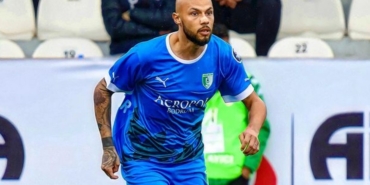 Süleyman Özdamar aslen nereli hangi takımdan geldi hangi takımlarda oynadı toplam kaç gol attı?