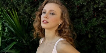 Ahsen Eroğlu aslen nereli burcu ne evli mi eşi sevgilisi kim hangi dizilerde filmlerde oynadı?