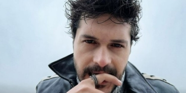 Alperen Duymaz aslen nereli burcu ne evli mi eşi sevgilisi kim hangi dizilerde filmlerde oynadı?