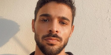 Halit Özgür Sarı aslen nereli burcu ne boyu kaç evli mi sevgilisi kim hangi dizilerde filmlerde oynadı?