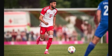 Noussair Mazraoui aslen nereli hangi takımda oynuyor hangi takımlarda oynadı toplam kaç gol attı?