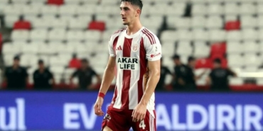 Amar Gerxhaliu aslen nereli hangi takımdan geldi hangi takımlarda oynadı toplam kaç gol attı?