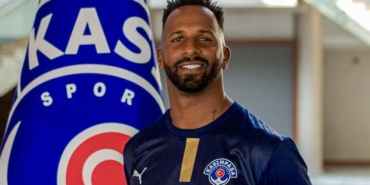 Carlos Miguel Dias aslen nereli toplam kaç gol attı hangi takımlarda oynadı hangi takımdan geldi?