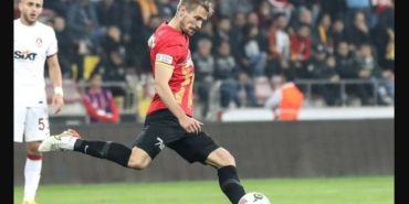 Dimitrios Kolovetsios nereli hangi takımdan geldi hangi takımlarda oynadı toplam kaç gol attı?