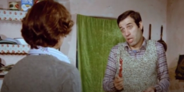 Meraklı Köfteci filmindeki kadın oyuncu kim nerede çekildi başrol oyuncuları kim kaç yılında çekildi?