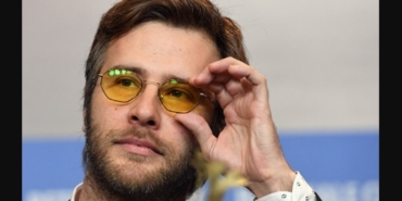 Özgür Çevik aslen nereli burcu ne boy kilo kaç evli mi eşi sevgilisi kim hangi dizilerde filmlerde oynadı?