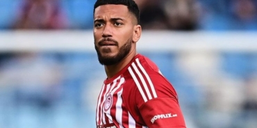 Ruben Vezo aslen nereli toplam kaç gol attı hangi takımlarda oynadı hangi takımdan geldi?