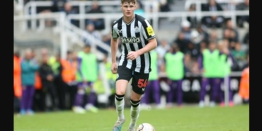 Alex Murphy aslen nereli hangi takımda oynuyor hangi takımlarda oynadı toplam kaç gol attı?