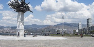izmir-gundogdu-meydani-nerede-nasil-gidilir
