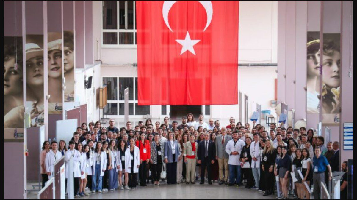 dokuz-eylul-universitesi-izmir