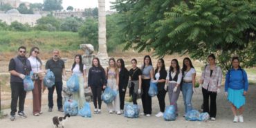 efes-meslek-yuksekokulu-ogrencileri-selcuk-temizlik