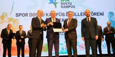 ege-universitesi-spor-dostu-kampus-odulu