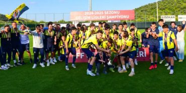 izmir-gelisim-ligleri-sampiyonu-2025