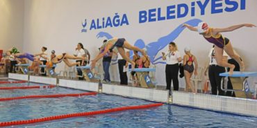 izmir-okullar-arasi-yuzme-yarislari