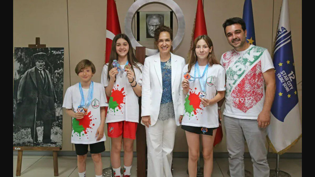 karsiyaka-belediye-baskani