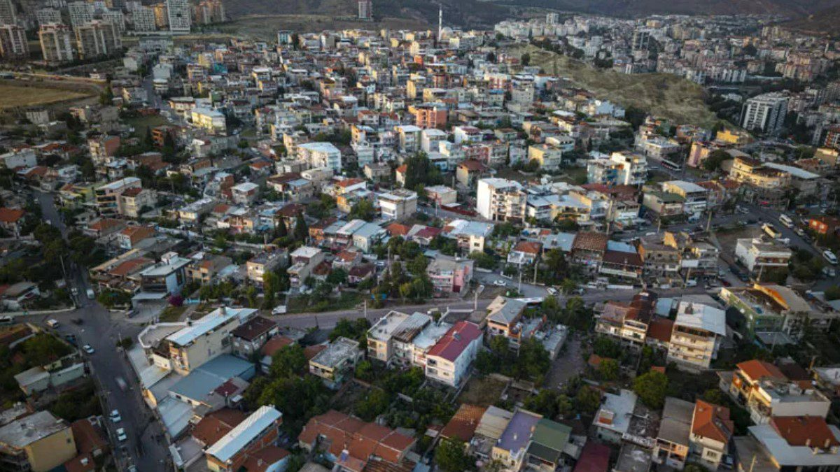 karsiyaka-cumhuriyet-mahallesi-kentsel-donusum